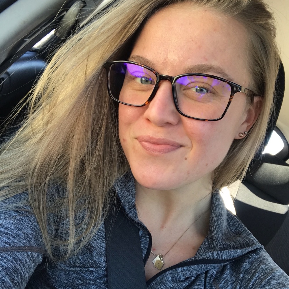 Meet your Posher, Annie